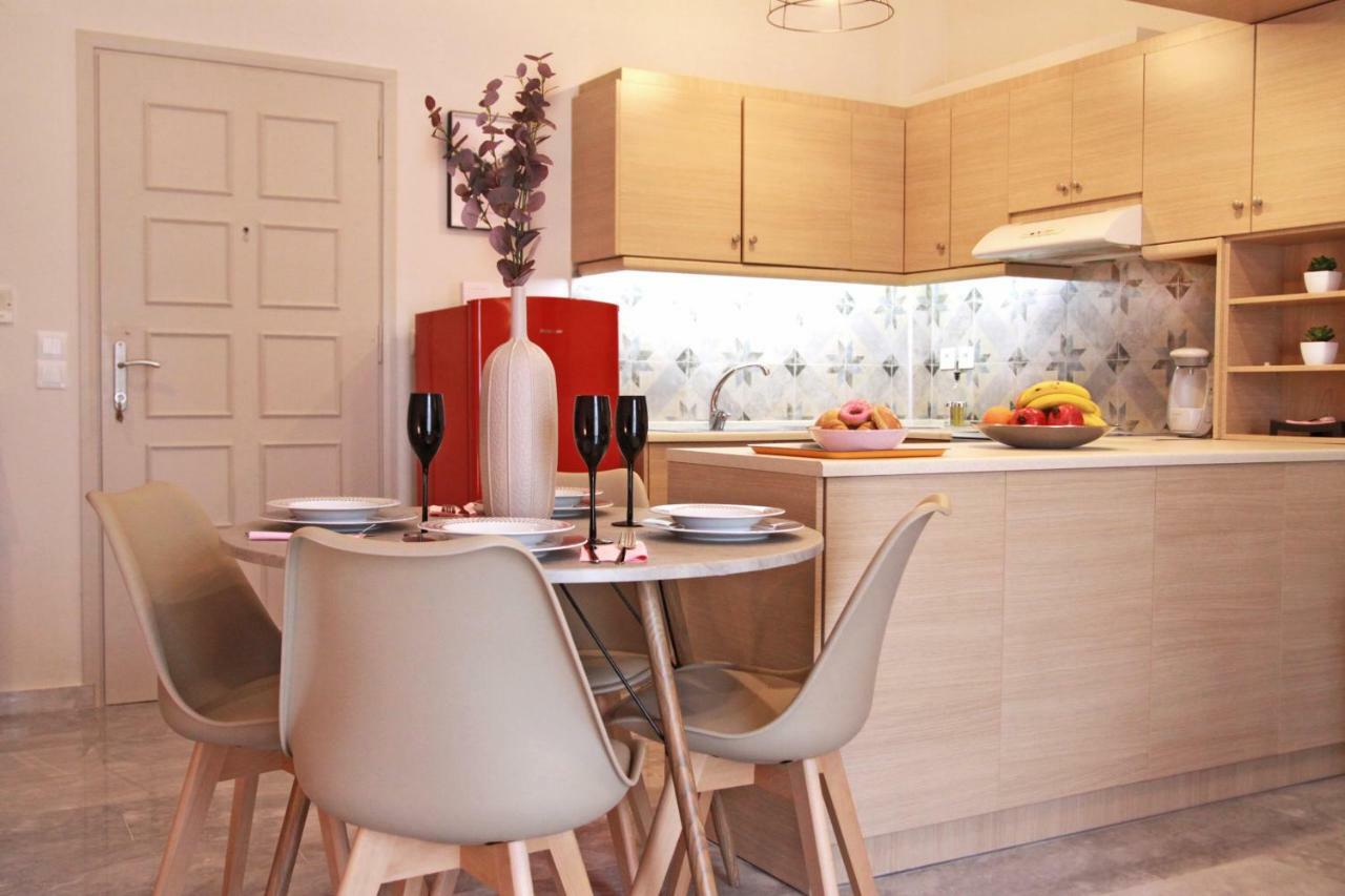 Tres Jolie - Stylish Cityheart Apartment Ретимно Экстерьер фото
