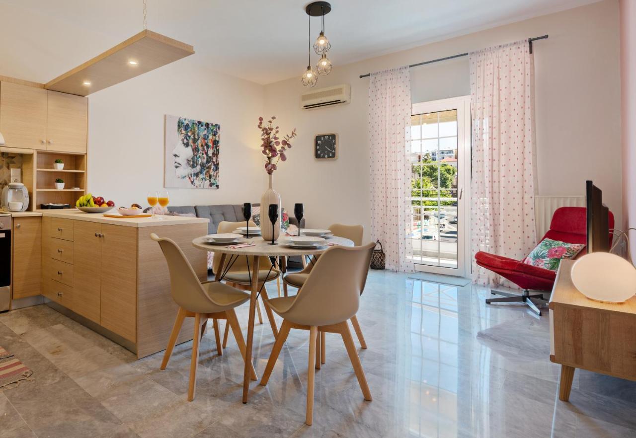 Tres Jolie - Stylish Cityheart Apartment Ретимно Экстерьер фото