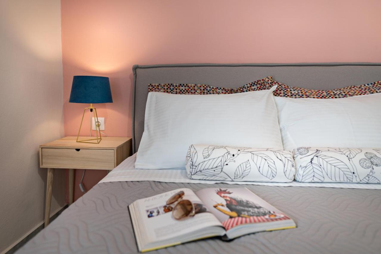 Tres Jolie - Stylish Cityheart Apartment Ретимно Экстерьер фото