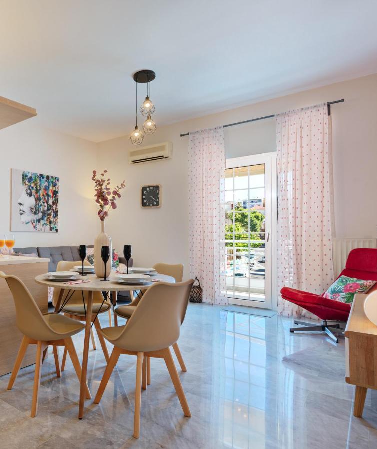 Tres Jolie - Stylish Cityheart Apartment Ретимно Экстерьер фото