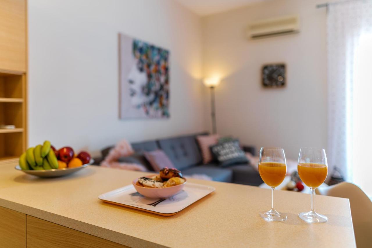 Tres Jolie - Stylish Cityheart Apartment Ретимно Экстерьер фото